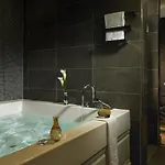 Seafield & Resort 4*
