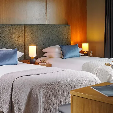 منتجع Seafield & 4*
