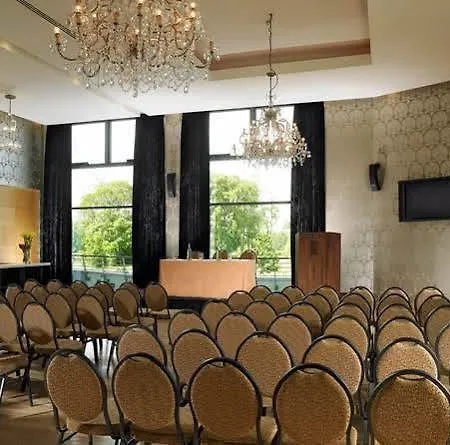 Seafield & Resort 4*