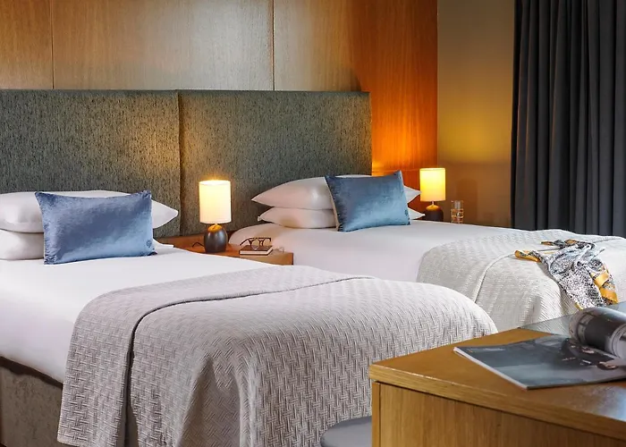 Курортный комплекс Seafield & 4*