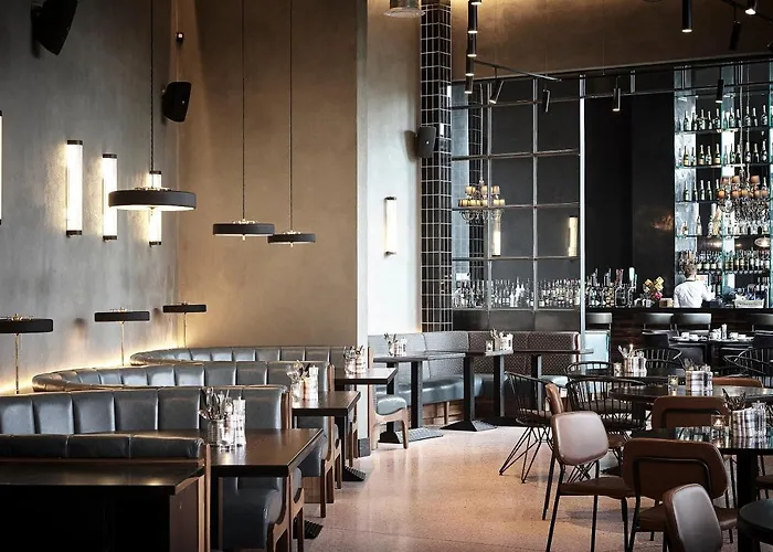 Курортный комплекс Seafield & 4*