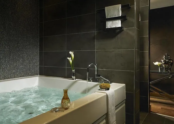 Seafield & Курортный комплекс 4*